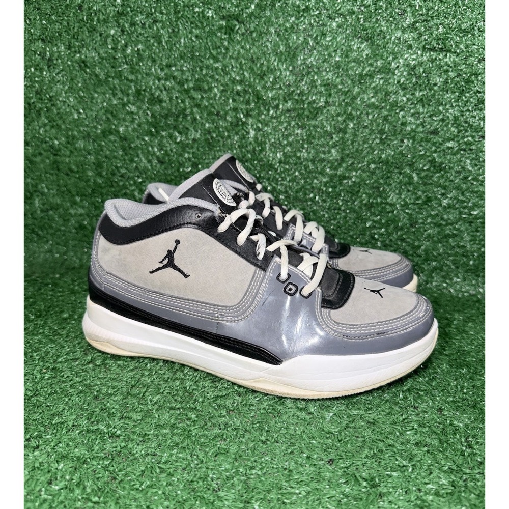 Air Jordan Flight Boys Size 5Y Womens 6.5 Grey Basketball Shoes Athletic Sneaker
